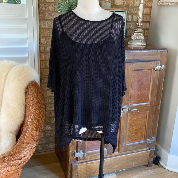 Carmen Marc Valvo Splash Noir V-Neck Halter Top Size XS